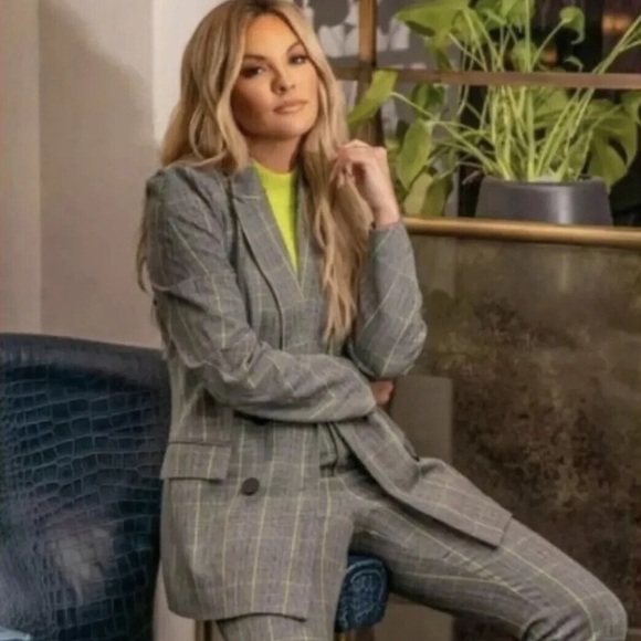 Bar III x Bella Tilley Collection Blazer - Picture 3 of 15